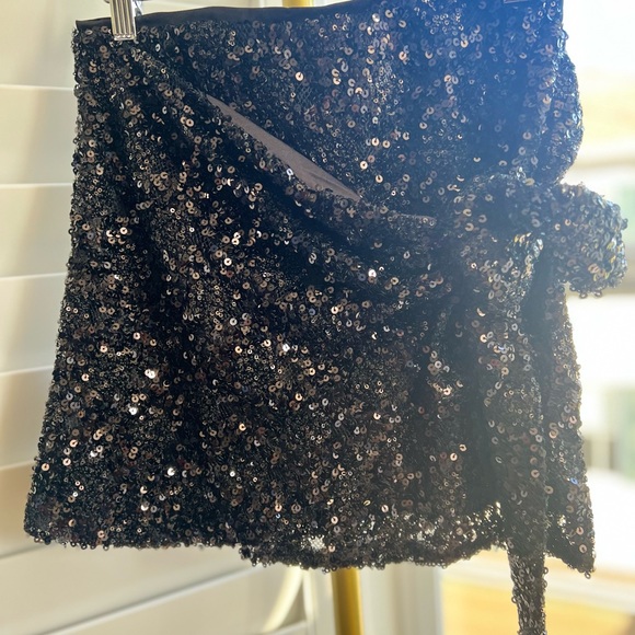 Lulus - Picture 6 of 13